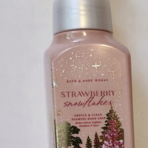 Bath Body Works Mydło STRAWBERRY SNOWFLAKES Foaming Hand Soap C25