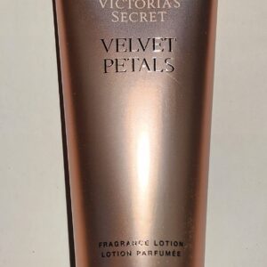 Victoria’s Secret VELVET PETALS nawilżający balsam do ciała 236ml L1