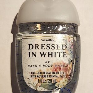 Bath and Body Works żel DRESSED IN WHITE P24